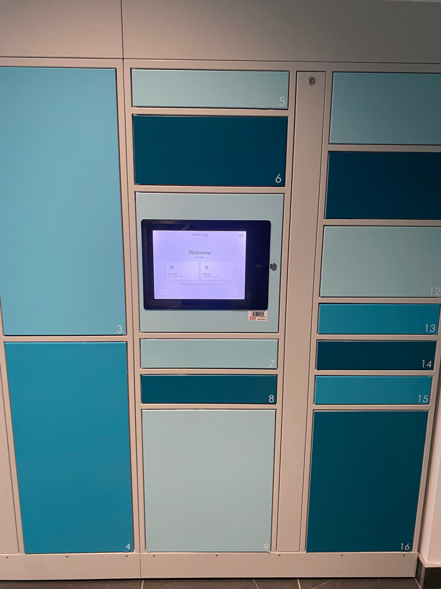 Existing smart parcel kiosk suitable for an Accessa Parcel software retrofit